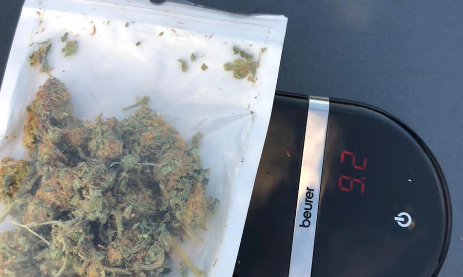 2020-12-4-1357sušené konopí.JPG